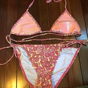 NWOT super cute Victoria’s Secret swim bikini